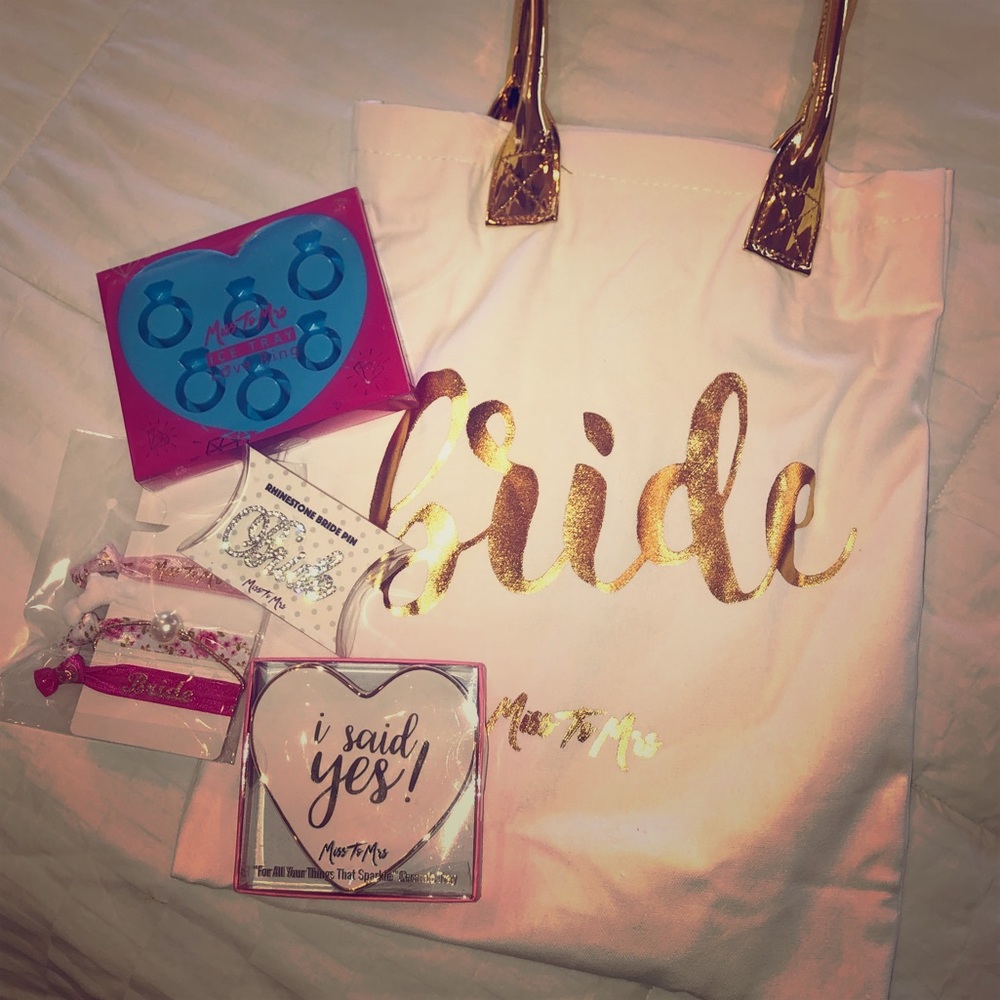 Bride Bag with Goodies! 👰🏼🤵🏼